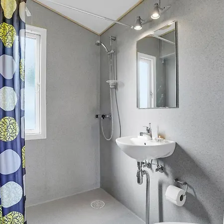 Holiday home In With Kitchen *